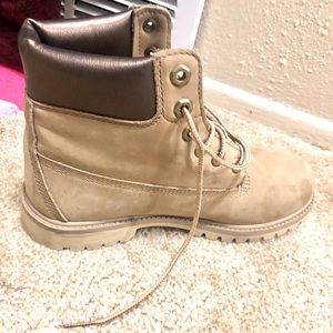 Timberland boots size 6